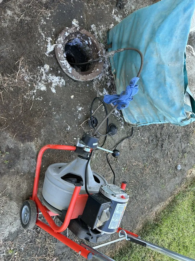 Slide of Lucky Plumbing and Rooter