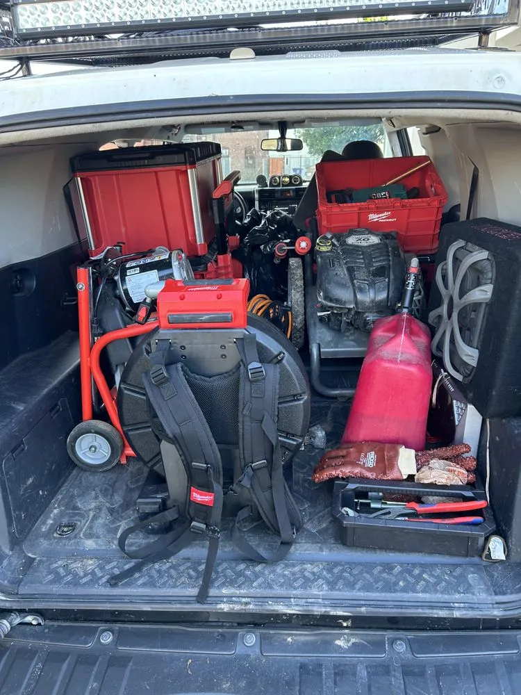 Slide of Lucky Plumbing and Rooter