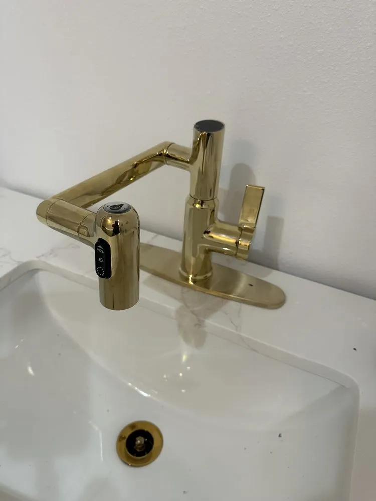 Slide of Lugo’s Handyman