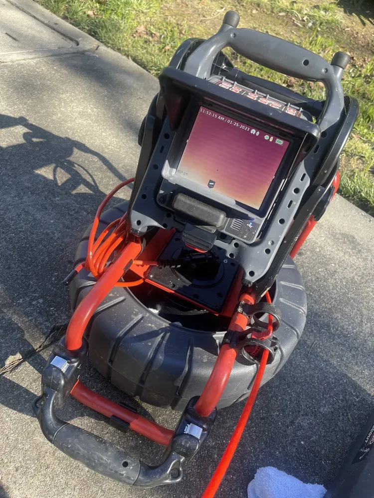 Slide of Luis Mendoza Plumbing and Rooter