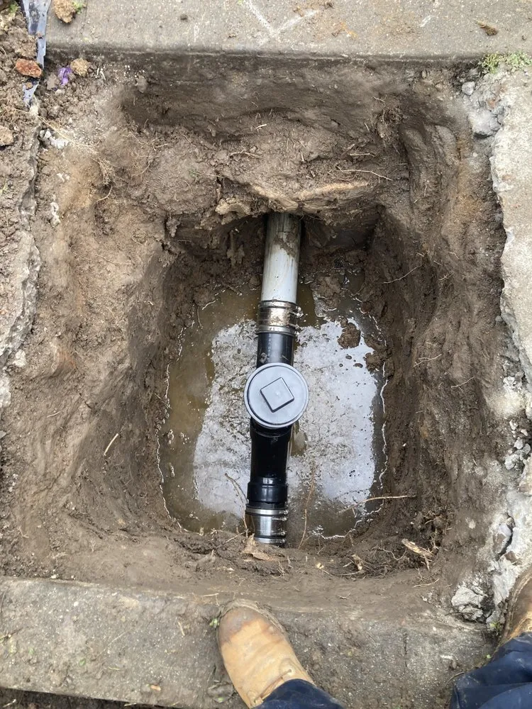 Slide of Luis Mendoza Plumbing and Rooter