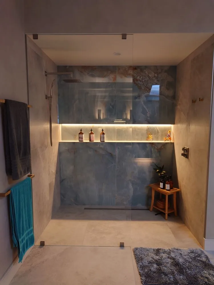 Slide of Lujan's Plumbing & Rooter