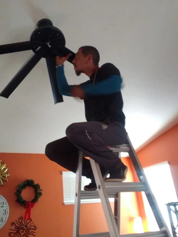 Slide of LunaVilla Maintenance And Services