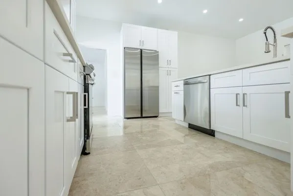 Lux Baltic Construction And Handy Man Services Logo