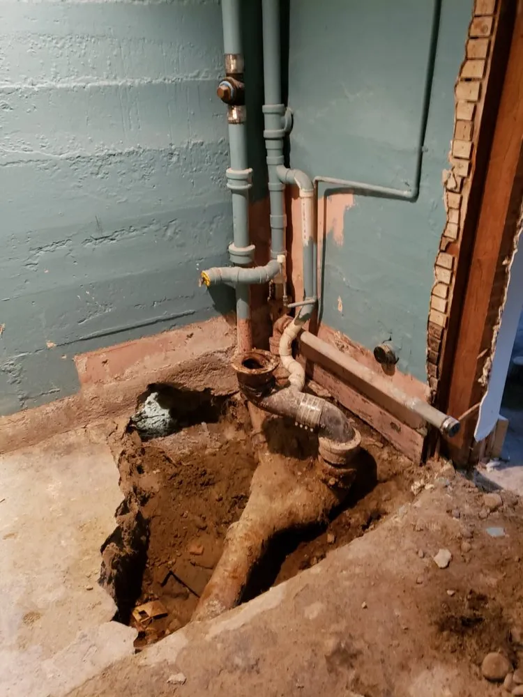 Slide of LV Plumber And Heating