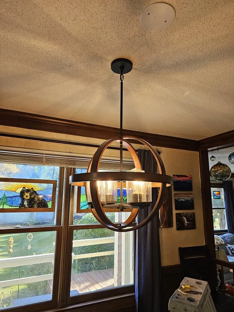 Slide of Lynch's Handy Service