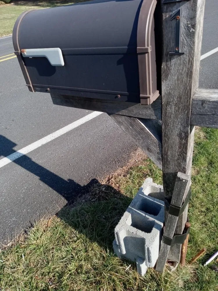 Slide of Lynn's Handyman Services