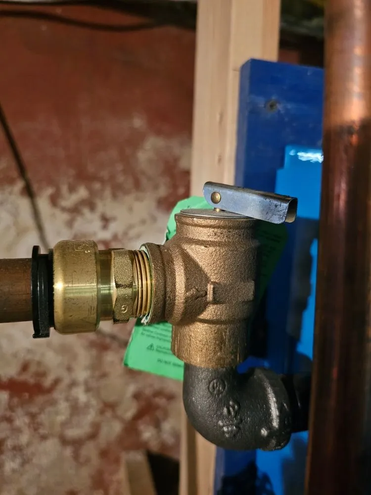 Slide of Lynn's Handyman Services