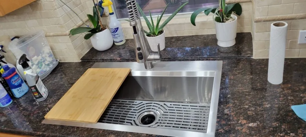 Affordable emergency plumbing experts serving Cypress, TX - M & R Home Services