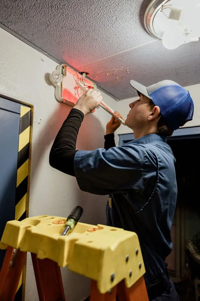 Slide of M & R Service