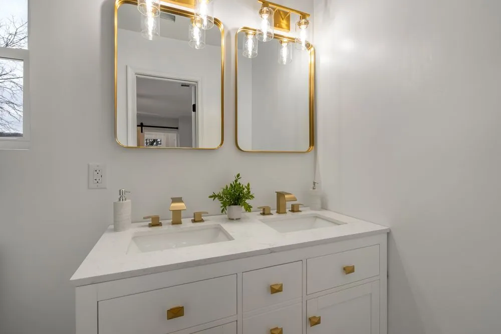 Slide of MACK Home Renovations