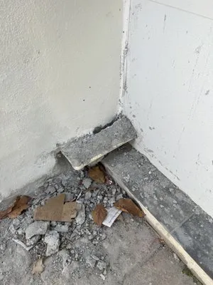 Majestic Builds Logo