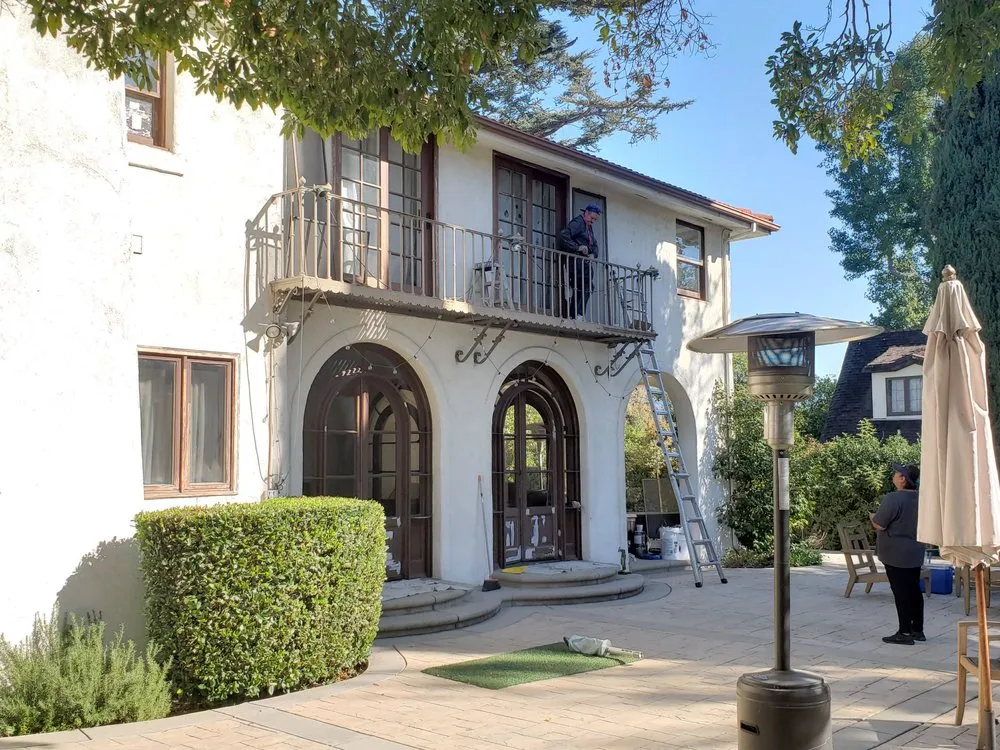 Slide of MAK Construction