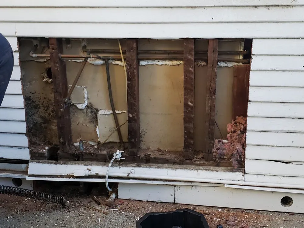 Slide of MAK Construction