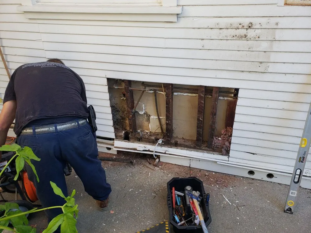 Slide of MAK Construction