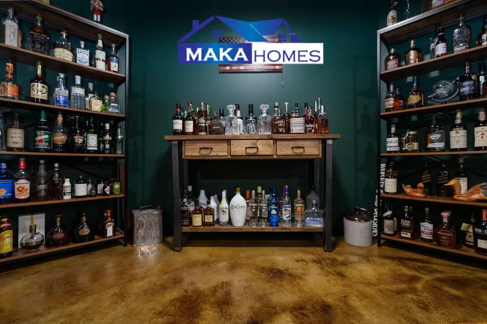 Slide of Maka Homes