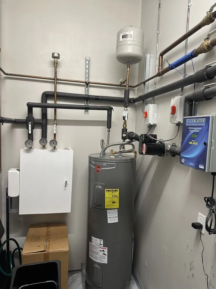 Slide of Mako Plumbing