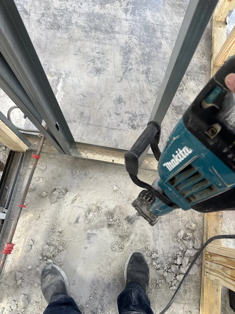 Slide of Mako Plumbing