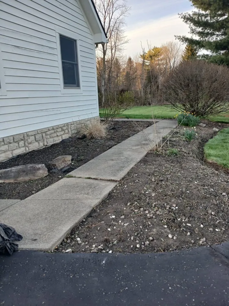 Slide of Maldonado Landscaping