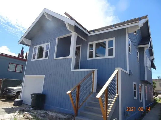 Mana Construction Logo