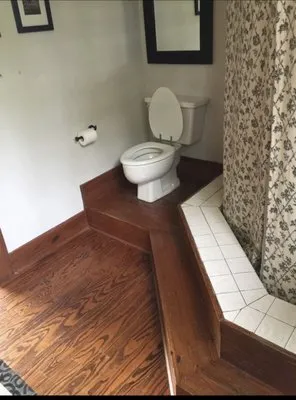 Manayunk Plumbing & Heating Logo