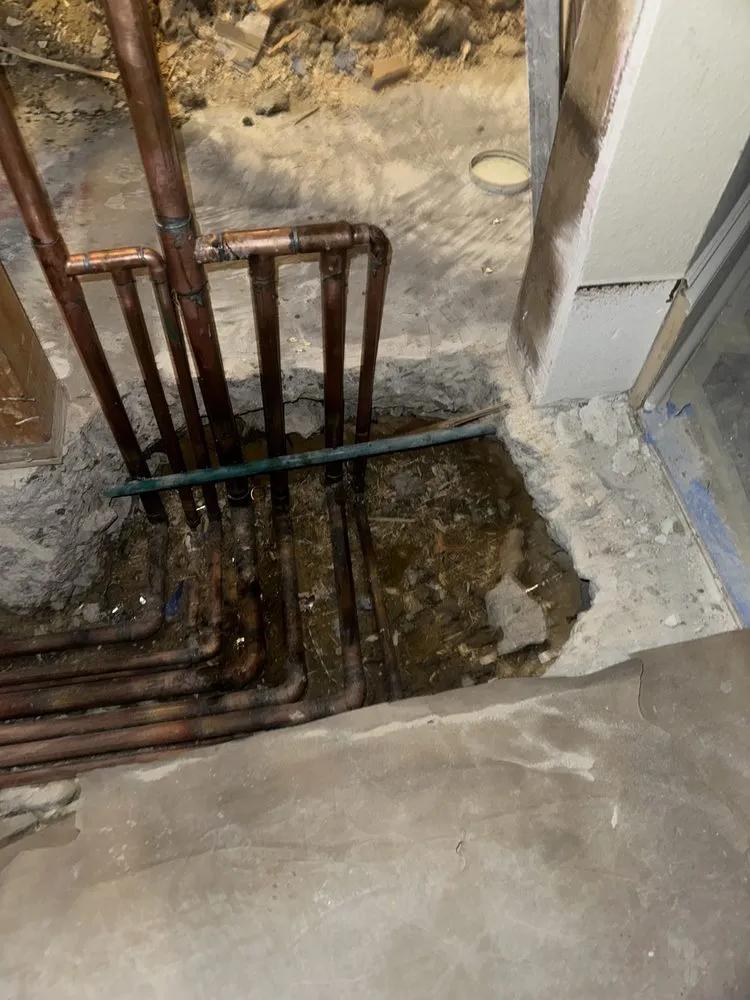 Slide of Mando Plumber