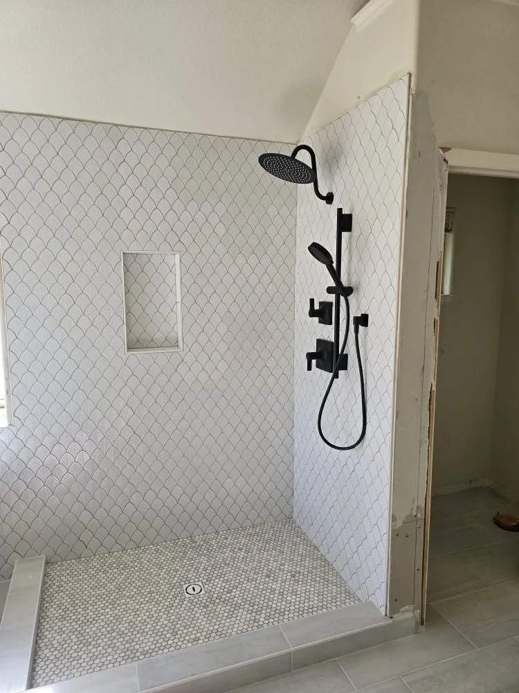 Slide of Manny Handyman Services