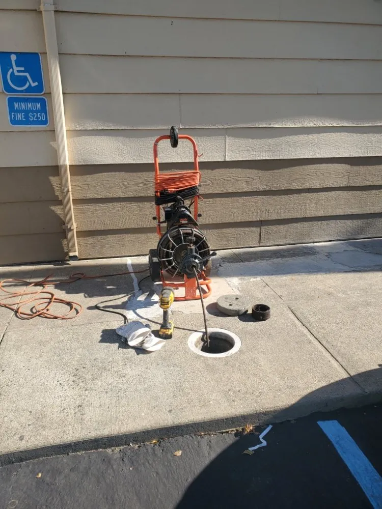 Slide of Manny Handyman Services