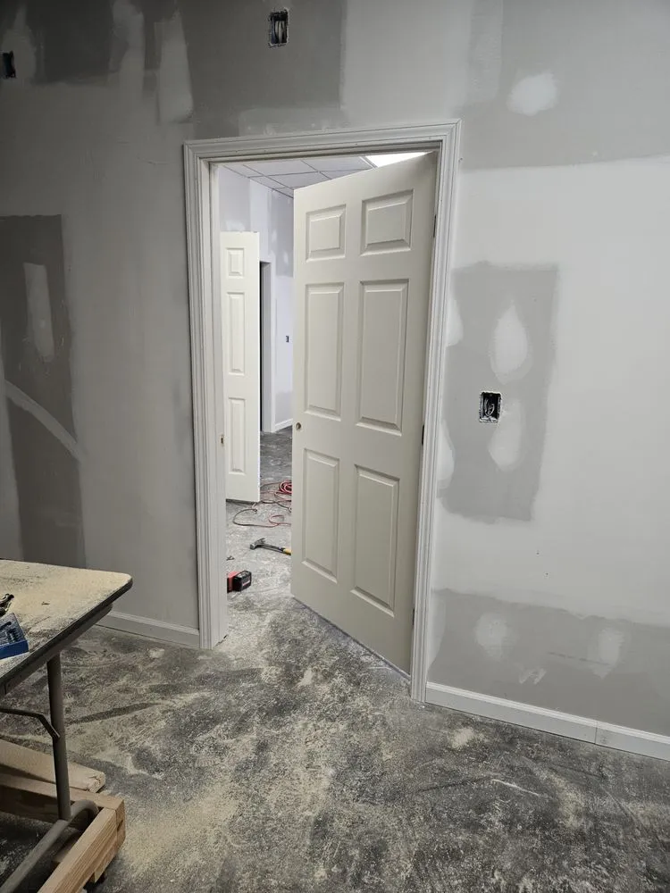 Slide of Manny the Handyman