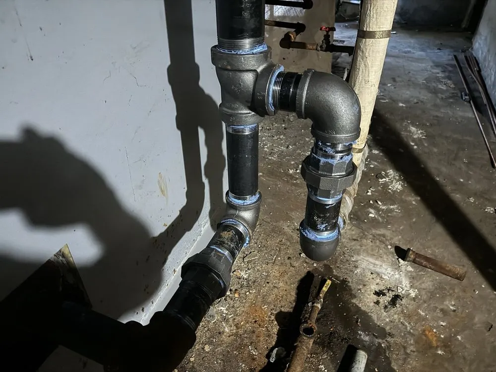 Slide of Manny's Building Maintenance And HVAC