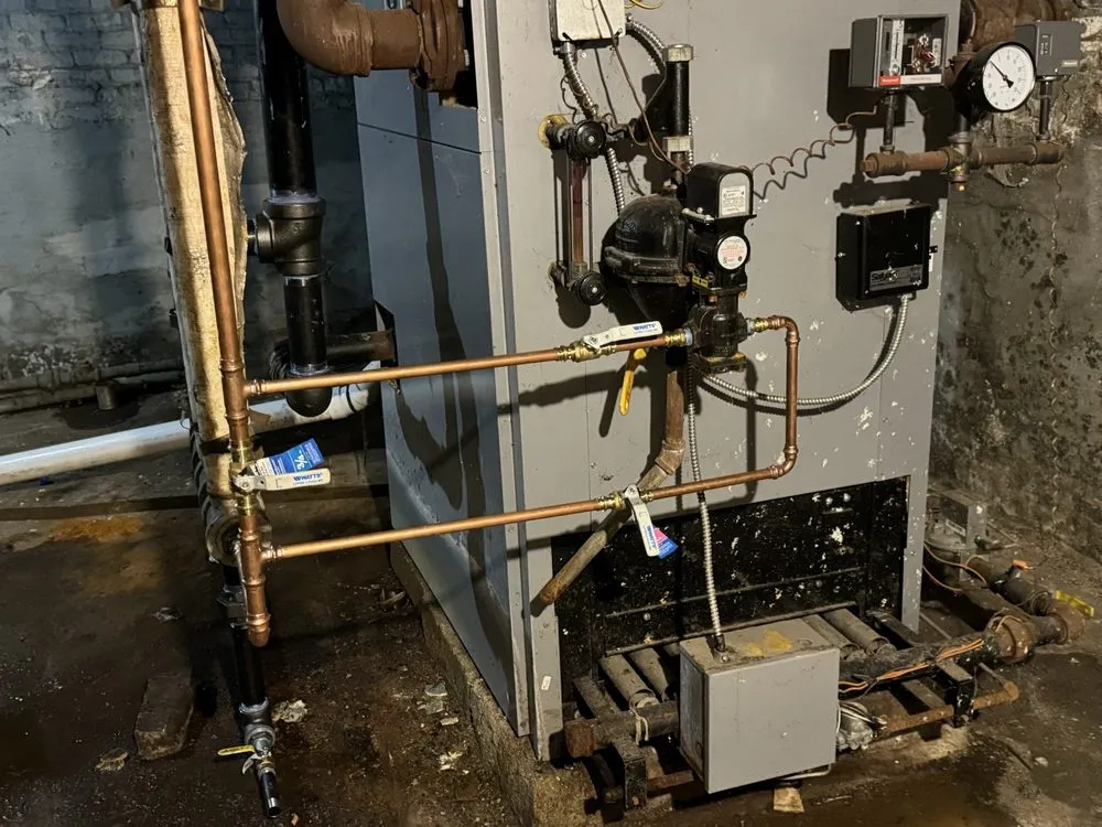 Slide of Manny's Building Maintenance And HVAC