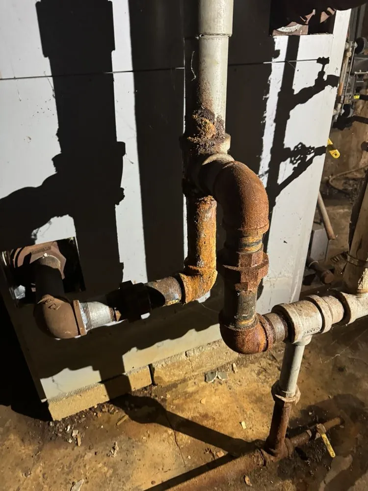 Slide of Manny's Building Maintenance And HVAC