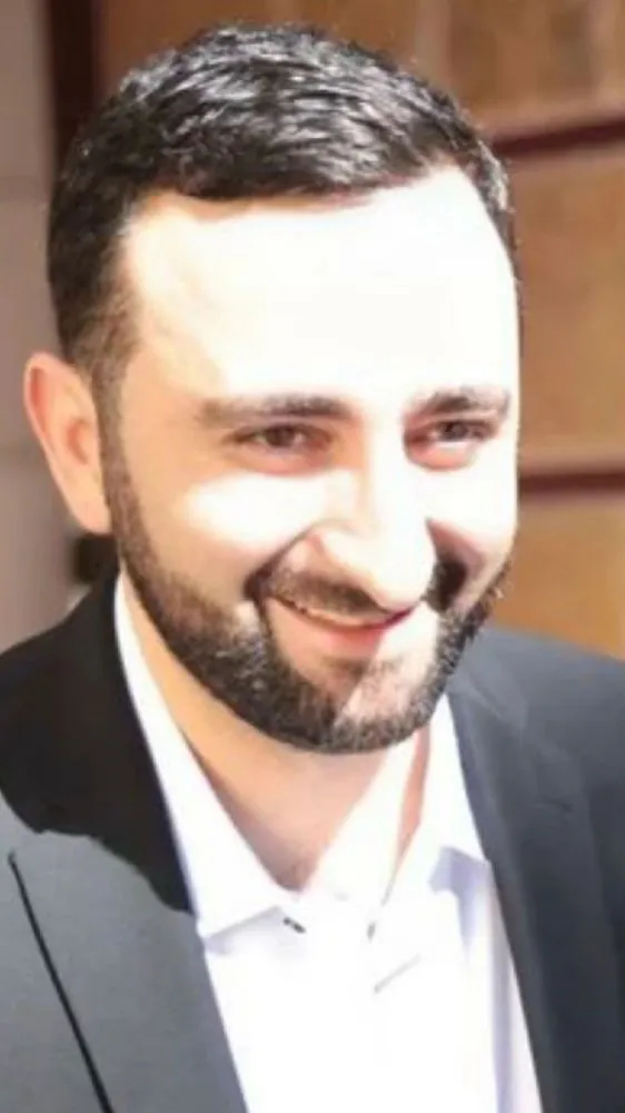 Slide of Mannys Handyman