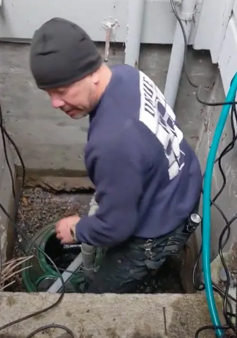 Slide of Manny's Plumbing & Rooters