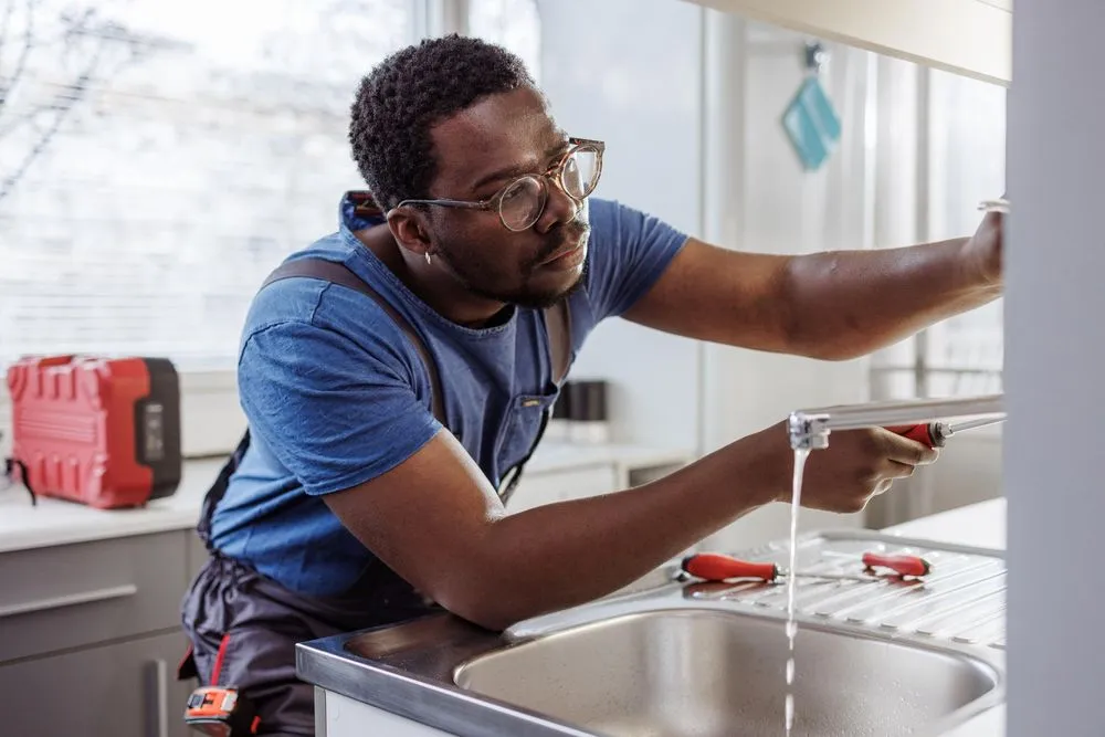 Emergency pipe repair for homes in St Louis, MO by Maplewood Plumbing & Sewer
