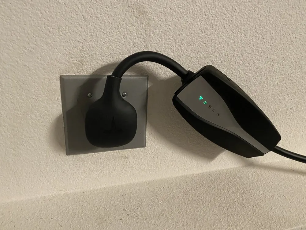 Slide of Marco The Handyman