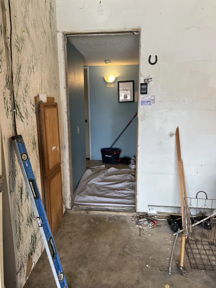 Slide of Marcos Handyman Service