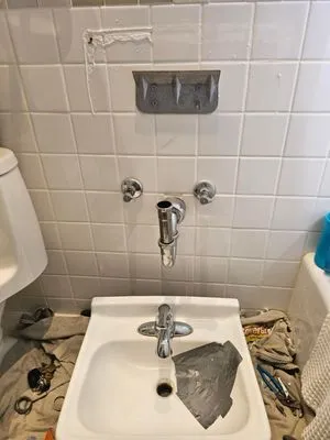 Marco’s Plumbing Logo