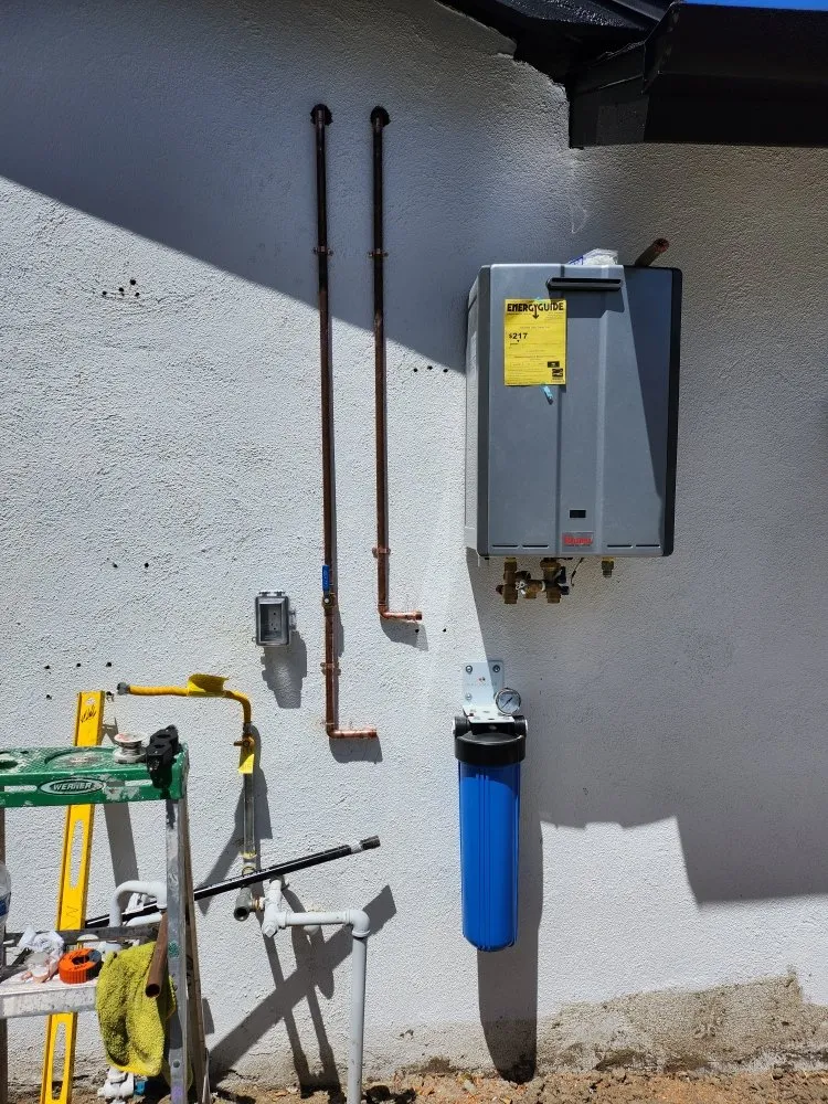 Emergency plumbing repair for homes in Santa Ana, CA by Mark's Handyman