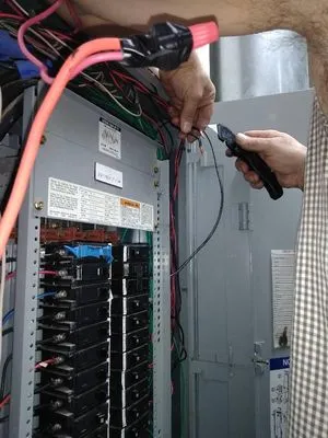 Marshall Plumbing Logo