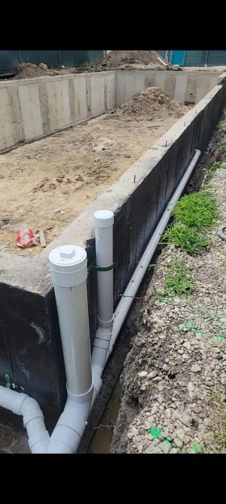 Slide of Martin Mendoza Handyman Plumbing