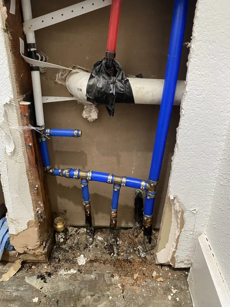 Slide of Martínez Plumbing