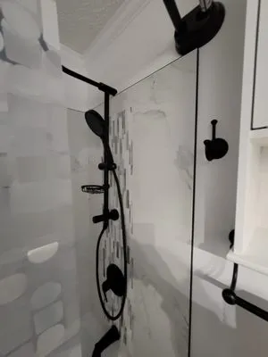 Martz Plumbing & Construction Logo