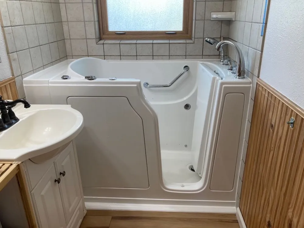 Slide of Master Bath