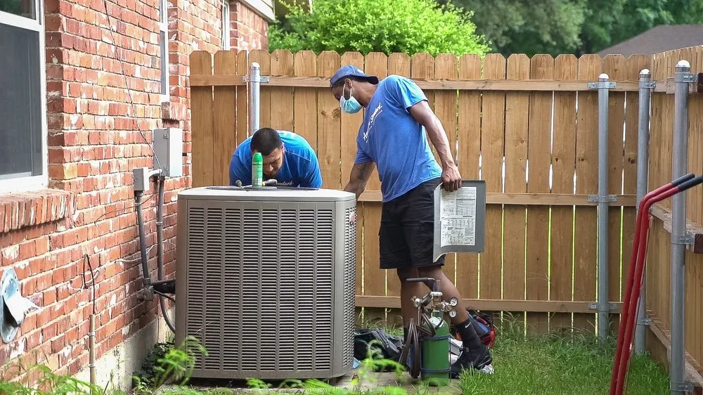 Slide of Master Tech HVAC