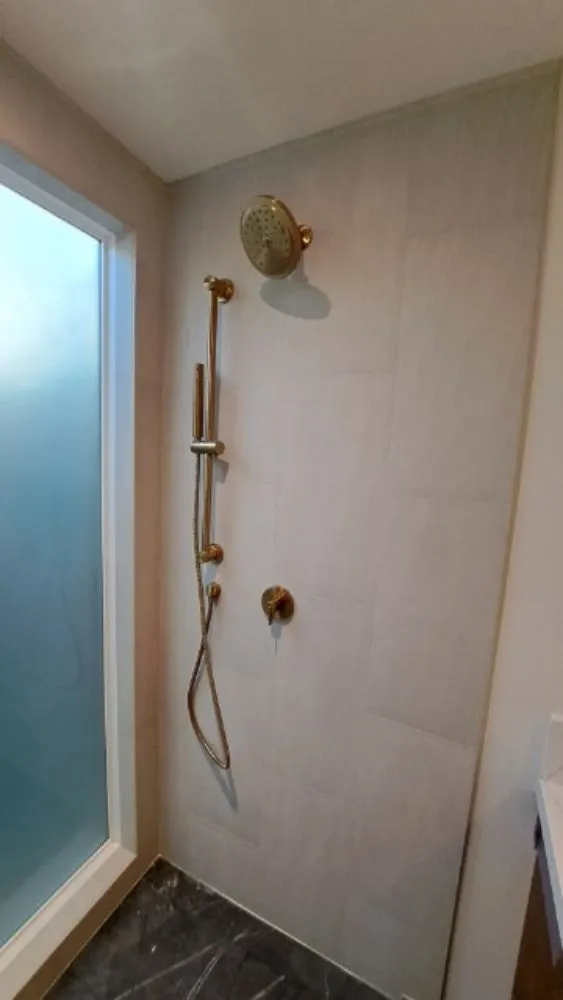 Slide of Master-Tech Plumbing