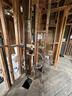 MasterFlow Plumbing Logo