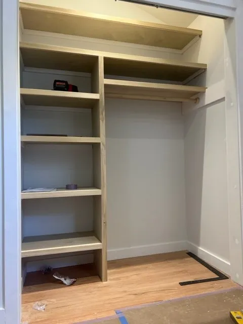 Slide of Mateo Gomez Handyman & Construction