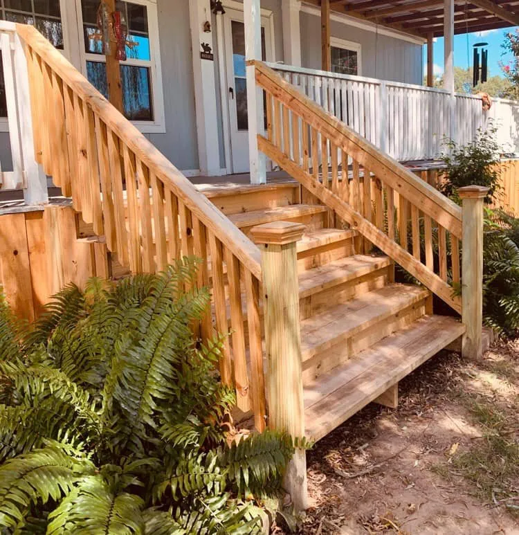 Slide of Maverick & Moore