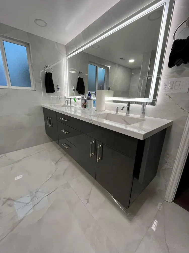 Slide of Mavericks Construction